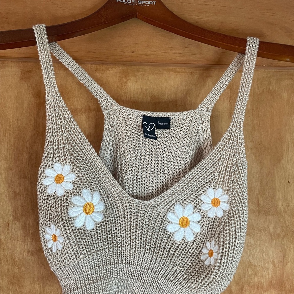 Windsor Tan Knit Crop Top with Floral Embroidery - Picture 3 of 4